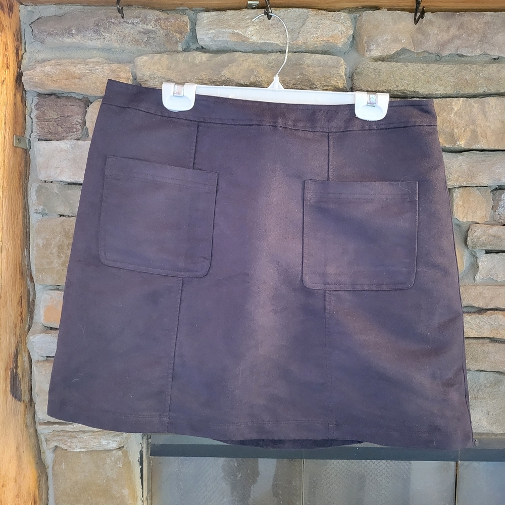 💰⏳️Old Navy Faux Suede Mini Skirt In Size 16 Preloved